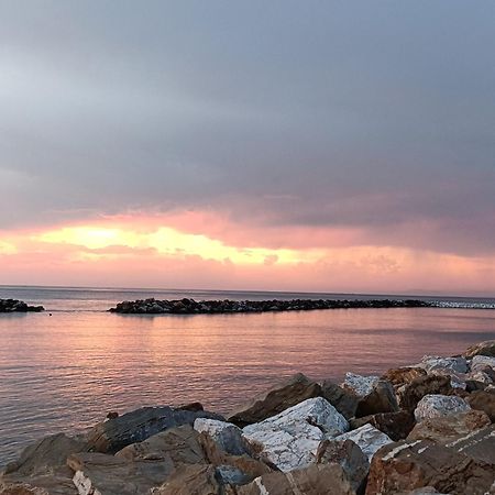 Casa Vacanze Marina Di Pisa Catola Экстерьер фото